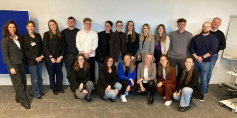 Zum Artikel "Spannende Innovationsideen bei den Abschlusspräsentationen des „Praxisseminar: Entwicklung und Vermarktung innovativer Versicherungsprodukte“ in Kooperation mit der NÜRNBERGER Versicherung"